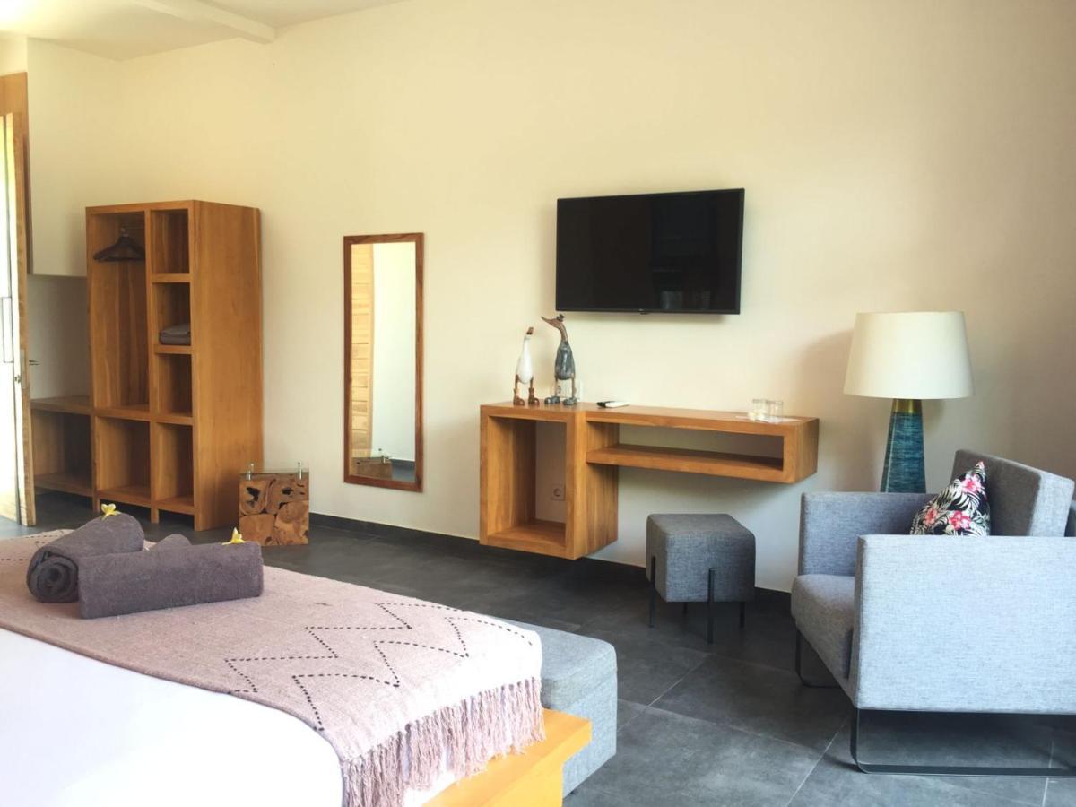 Le Chien Rouge Hotel Lovina Екстериор снимка