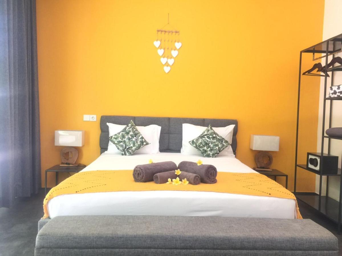 Le Chien Rouge Hotel Lovina Екстериор снимка