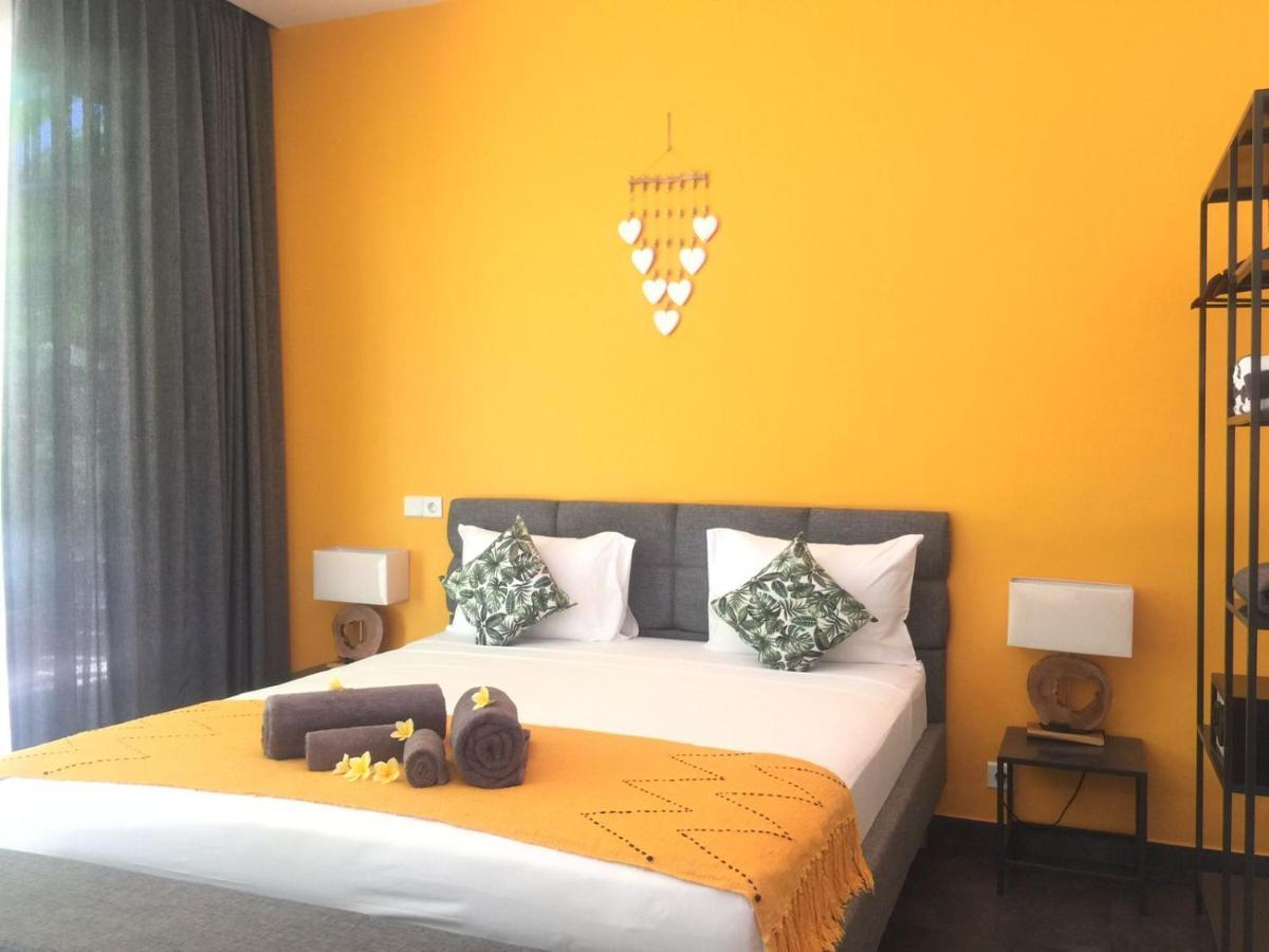 Le Chien Rouge Hotel Lovina Екстериор снимка